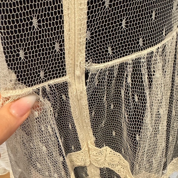 RED VALENTINO Lace Delicate Feminine Peter Pan Collar Romantic Dress in Neutrals - Picture 11 of 11